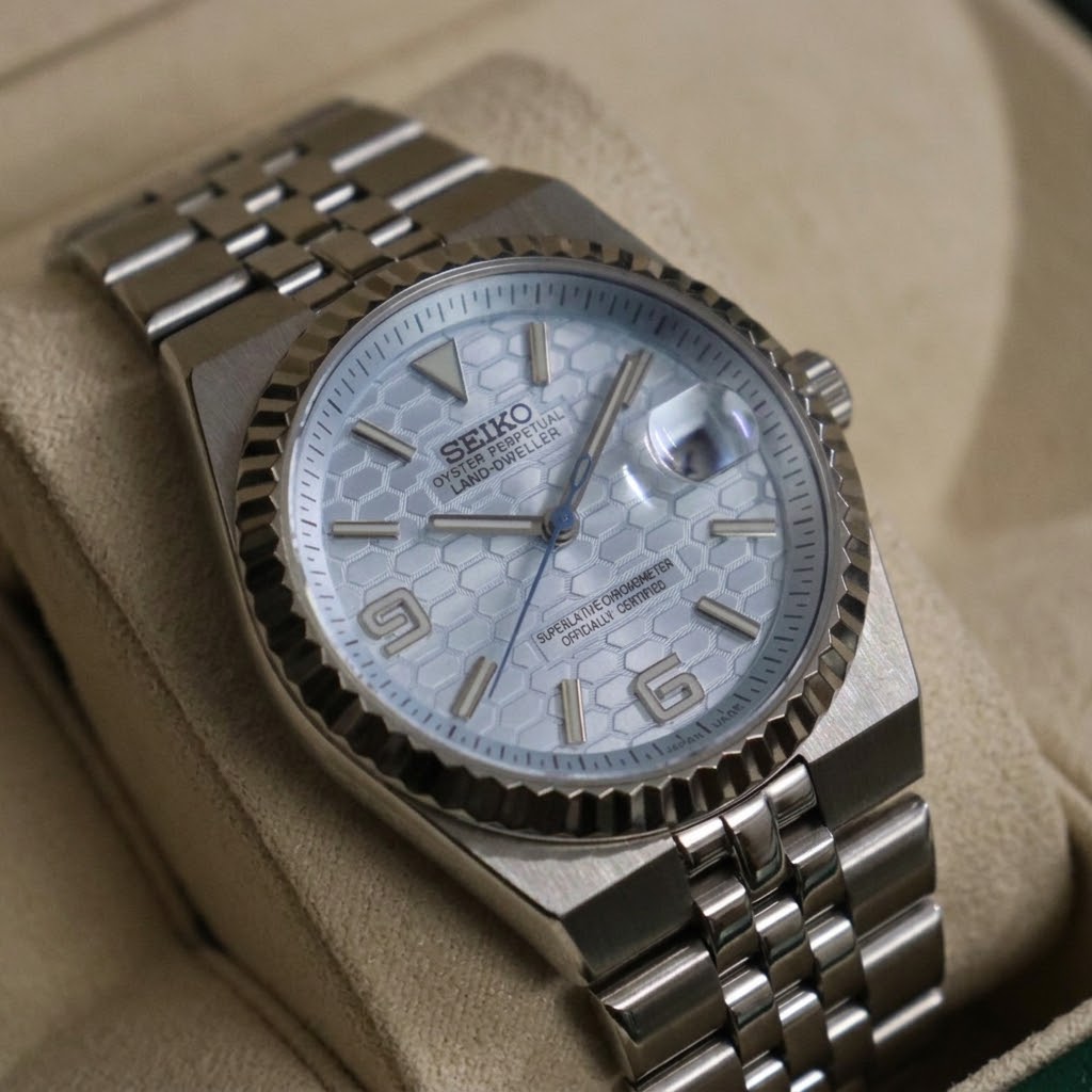 Seikodweller Acier Cadran Bleu Ciel