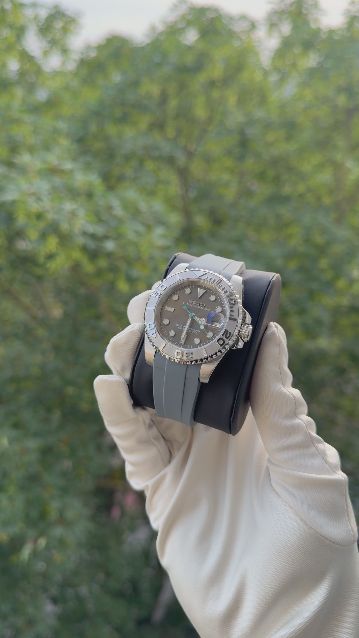 Seikoyacht Acier Cadran Rhodium Bracelet Silicone